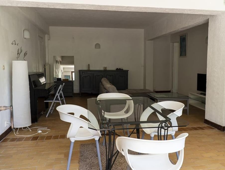 Charmant Rez De Villa Climatise Renove, 90M2 Avec Parking Cassis Exteriér fotografie