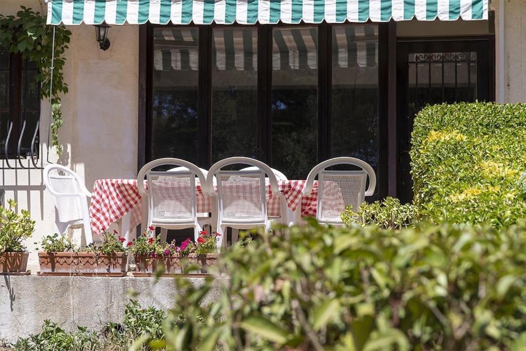 Charmant Rez De Villa Climatise Renove, 90M2 Avec Parking Cassis Exteriér fotografie