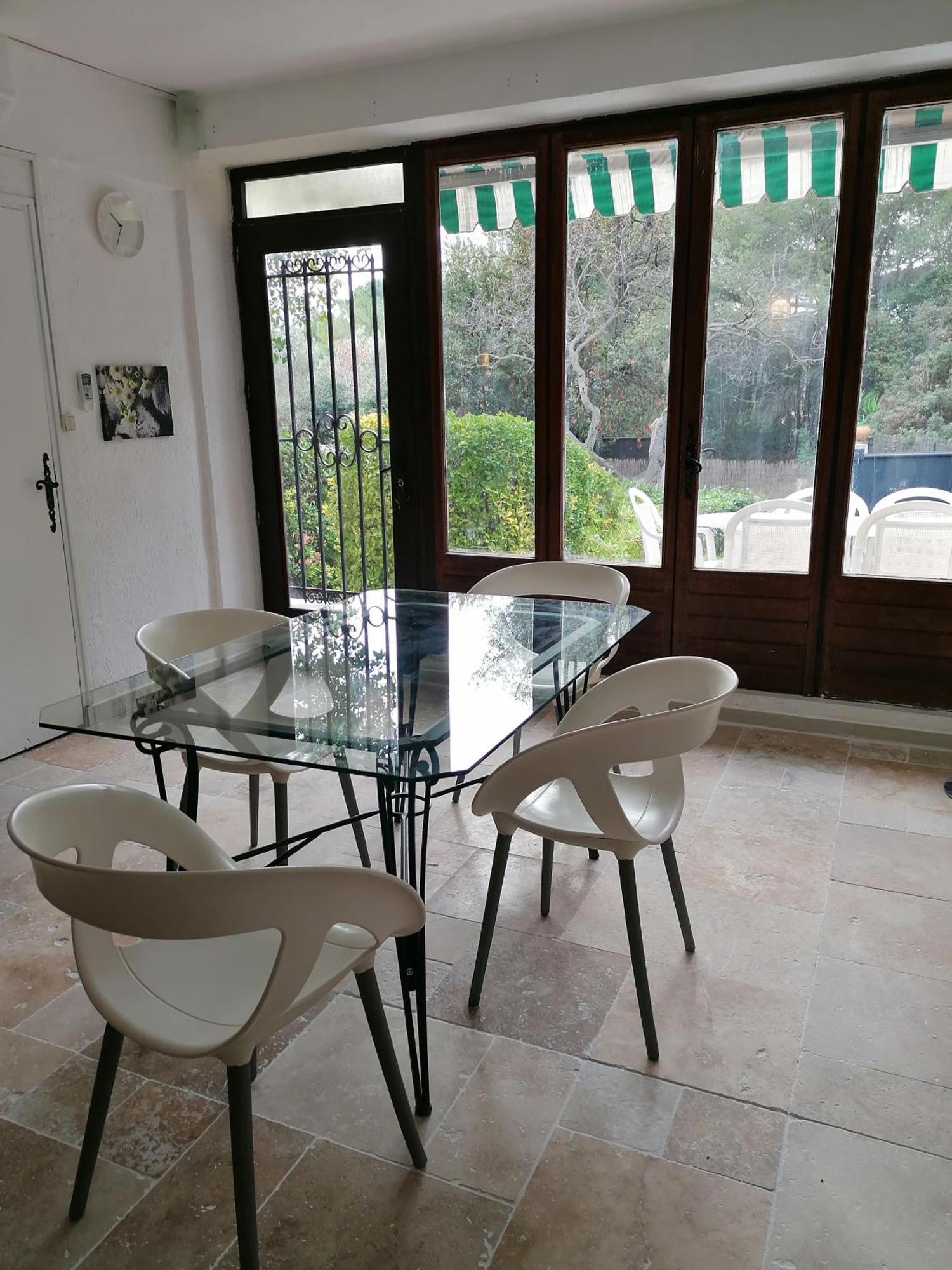 Charmant Rez De Villa Climatise Renove, 90M2 Avec Parking Cassis Exteriér fotografie